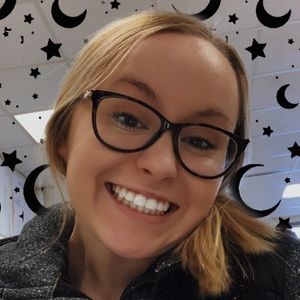 Meet your Posher, Savannah